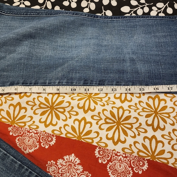 7 for all mankind crop jeans - Picture 6 of 7